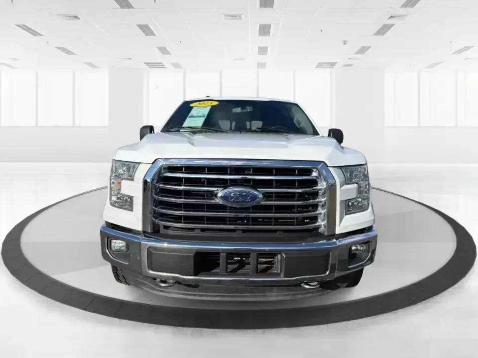 2015 Ford F-150 XLT (1FTEW1EP2FK) with an 2.7L V6 DOHC 24V engine, 6-Speed Automatic transmission, located at 1230 East Main St, Xenia, OH, 45385, (937) 908-9800, 39.688026, -83.910172 - Picture your next weekend: the bed loaded for a Greene County lake day, the family comfortable in a roomy Crew Cab, and 4WD ready when the weather turns on I35 or you decide to explore back roads outside Xenia. This 2015 Ford F-150 XLT is built for real life-work, play, towing, and everyday errands- - Photo#7