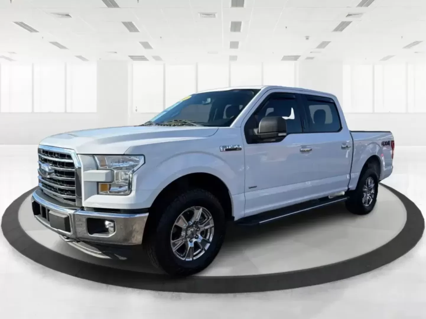 2015 Ford F-150 XLT (1FTEW1EP2FK) with an 2.7L V6 DOHC 24V engine, 6-Speed Automatic transmission, located at 1230 East Main St, Xenia, OH, 45385, (937) 908-9800, 39.688026, -83.910172 - Picture your next weekend: the bed loaded for a Greene County lake day, the family comfortable in a roomy Crew Cab, and 4WD ready when the weather turns on I35 or you decide to explore back roads outside Xenia. This 2015 Ford F-150 XLT is built for real life-work, play, towing, and everyday errands- - Photo#8