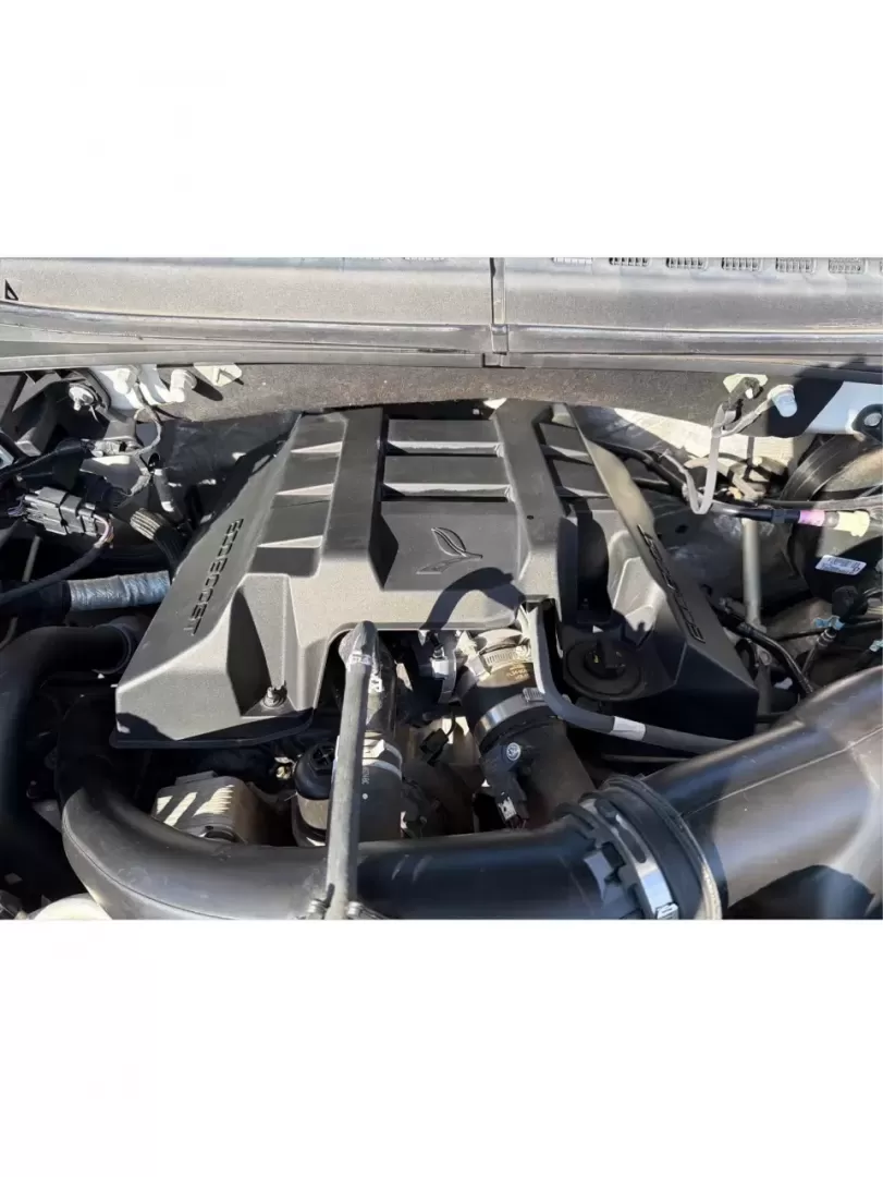 2015 Ford F-150 XLT (1FTEW1EP2FK) with an 2.7L V6 DOHC 24V engine, 6-Speed Automatic transmission, located at 1230 East Main St, Xenia, OH, 45385, (937) 908-9800, 39.688026, -83.910172 - Picture your next weekend: the bed loaded for a Greene County lake day, the family comfortable in a roomy Crew Cab, and 4WD ready when the weather turns on I35 or you decide to explore back roads outside Xenia. This 2015 Ford F-150 XLT is built for real life-work, play, towing, and everyday errands- - Photo#11