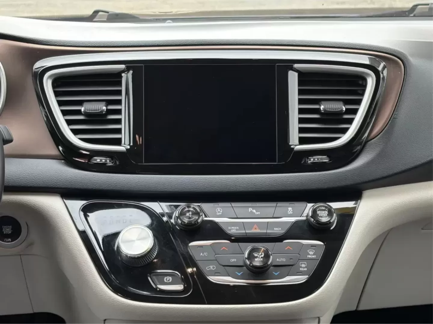 2017 Chrysler Pacifica Touring-L (2C4RC1BG1HR) with an Pentastar 3.6L V-6 DOHC engine, 6A transmission, located at 401 Woodman Dr, Riverside, OH, 45431, (937) 908-9800, 39.760899, -84.123421 - Life gets busy fast-school drop-offs, long commutes, weekend tournaments, and road trips that somehow require half the house. If you need one vehicle that can handle the everyday grind and still feel comfortable when you're headed out for a family getaway, this **2017 Chrysler Pacifica Touring-L** i - Photo#13