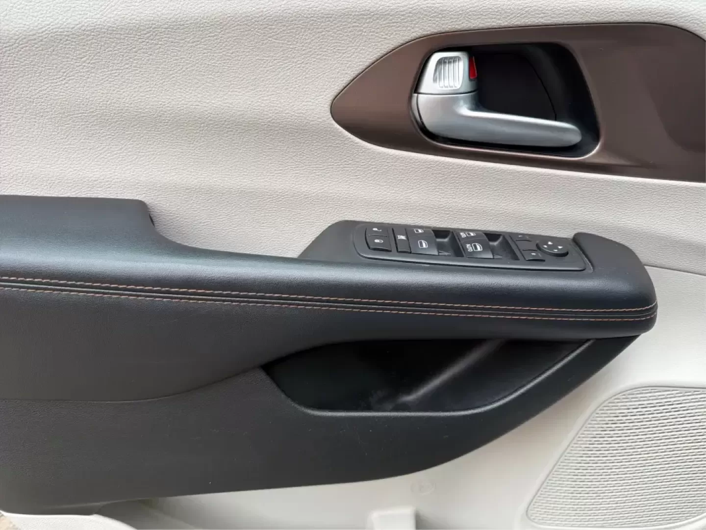 2017 Chrysler Pacifica Touring-L (2C4RC1BG1HR) with an Pentastar 3.6L V-6 DOHC engine, 6A transmission, located at 401 Woodman Dr, Riverside, OH, 45431, (937) 908-9800, 39.760899, -84.123421 - Life gets busy fast-school drop-offs, long commutes, weekend tournaments, and road trips that somehow require half the house. If you need one vehicle that can handle the everyday grind and still feel comfortable when you're headed out for a family getaway, this **2017 Chrysler Pacifica Touring-L** i - Photo#19