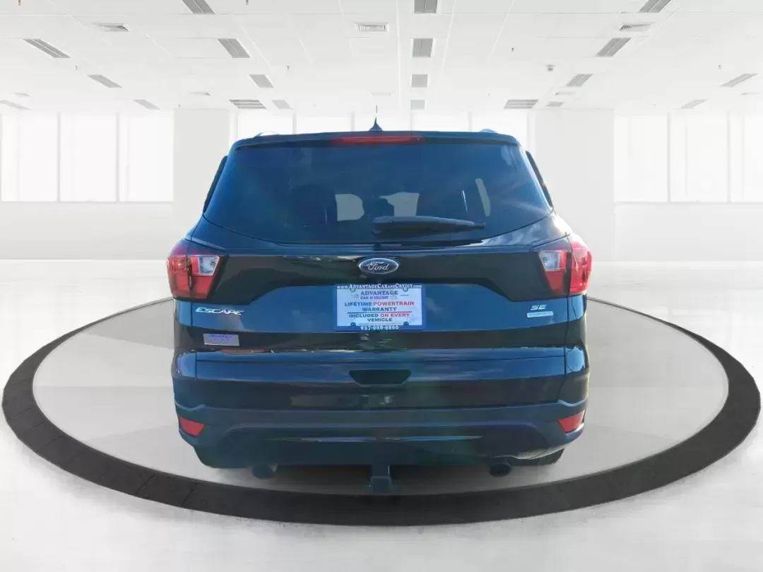 2019 Ford Escape SE (1FMCU0GD6KU) with an 1.5L L4 DOHC 16V engine, 6A transmission, located at 401 Woodman Dr, Riverside, OH, 45431, (937) 908-9800, 39.760899, -84.123421 - Need a dependable SUV for long commutes down I-675, quick school drop-offs, and weekend getaways to Carillon Historical Park or a day at the National Museum of the U.S. Air Force? This 2019 Ford Escape SE in Agate Black Metallic is built for real-life driving in and around Riverside, Ohio-comfortabl - Photo#3