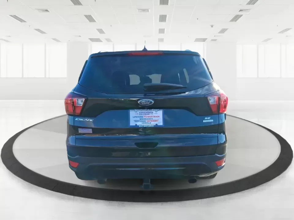 2019 Ford Escape SE (1FMCU0GD6KU) with an 1.5L L4 DOHC 16V engine, 6A transmission, located at 401 Woodman Dr, Riverside, OH, 45431, (937) 908-9800, 39.760899, -84.123421 - Need a dependable SUV for long commutes down I-675, quick school drop-offs, and weekend getaways to Carillon Historical Park or a day at the National Museum of the U.S. Air Force? This 2019 Ford Escape SE in Agate Black Metallic is built for real-life driving in and around Riverside, Ohio-comfortabl - Photo#3