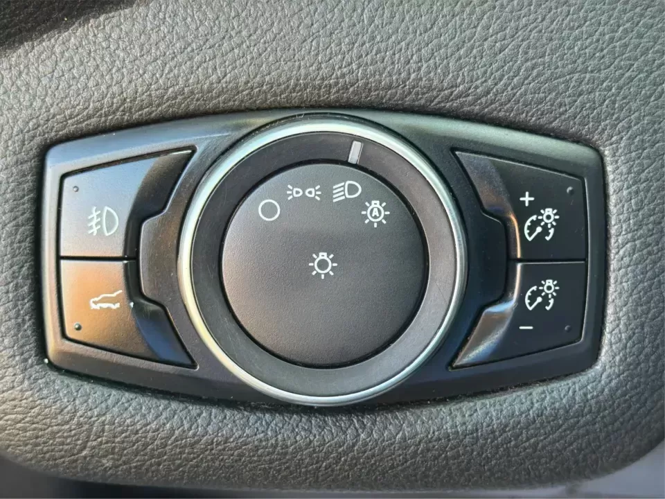 2018 Ford Escape SE (1FMCU9GD4JU) with an 1.5L L4 DOHC 16V engine, 6A transmission, located at 880 E. National Road, Vandalia, OH, 45377, (937) 908-9800, 39.891918, -84.183594 - Picture your next Ohio weekend: loading up the kids for a splash at Splash Xenia, cruising out to John Bryan State Park for a hike, or tackling a snowy morning commute from Beavercreek to downtown Dayton with confidence. This 2018 Ford Escape SE in Blue Metallic is the kind of compact SUV that fits - Photo#17