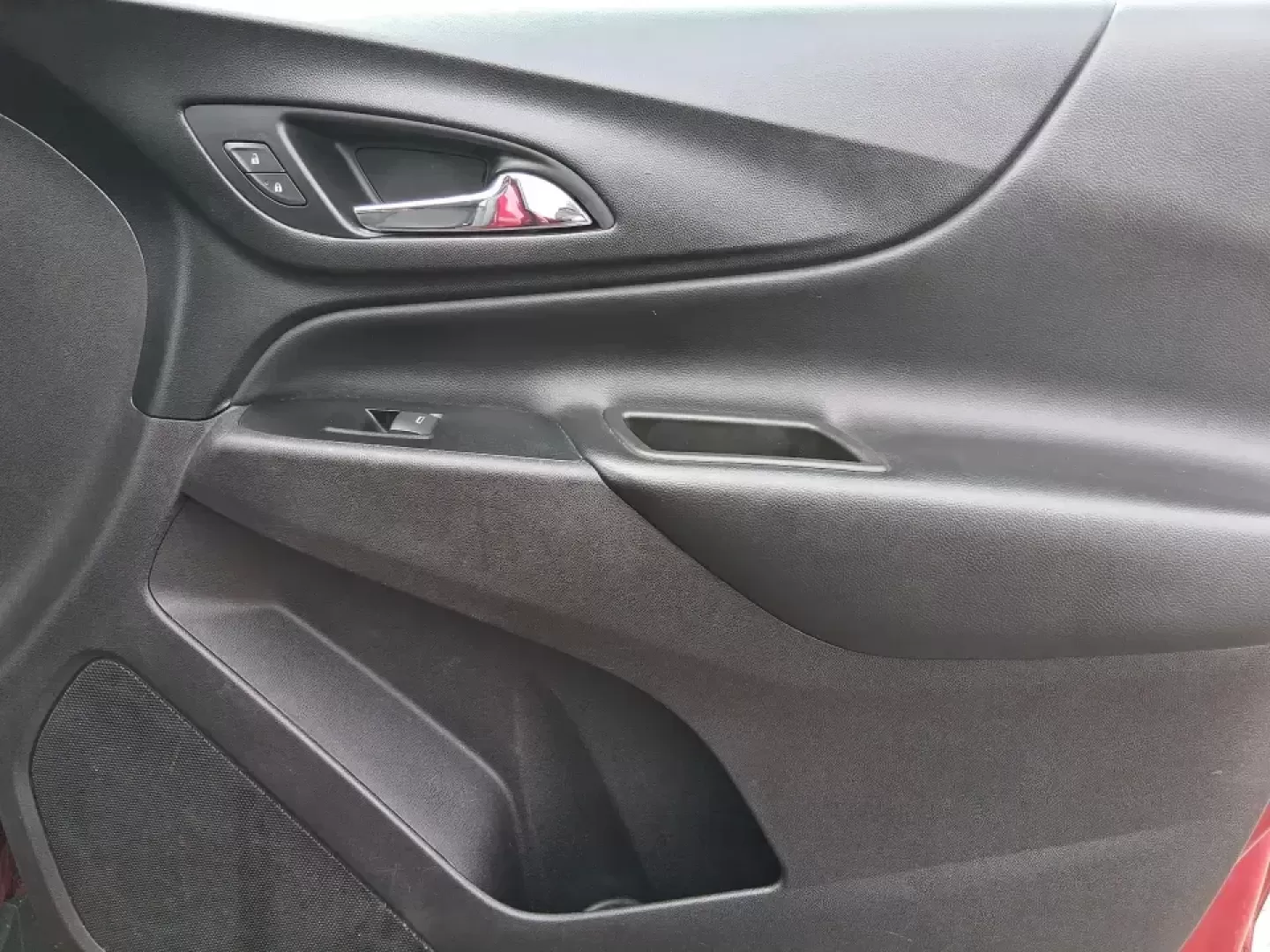 2018 Chevrolet Equinox LT (3GNAXJEV2JS) with an 1.5L I-4 gasoline direct injection engine, 6A transmission, located at 1099 N County Rd 25A , Troy, OH, 45373, (937) 908-9800, 40.057079, -84.212883 - Picture your next week: an easy school drop-off, a comfortable commute down I75, and a weekend road trip to Charleston Falls Preserve-all in one SUV that's sized for real life. This 2018 Chevrolet Equinox LT in head-turning Cajun Red Tintcoat is built for busy families, commuters, and budget-conscio - Photo#20