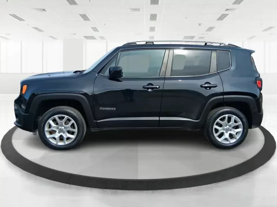2017 Jeep Renegade Latitude 4x4 (ZACCJBBB3HP) with an 2.4L L4 DOHC 16V engine, 6M transmission, located at 8750 N County Rd 25A, Piqua, OH, 45356, (937) 908-9800, 40.164391, -84.232513 - Weekend adventures don't have to wait for perfect credit. If you want a compact SUV that's easy to park for daily errands, confident in Ohio weather, and ready for a quick getaway to Indian Lake or a scenic drive through Miami County backroads, this **2017 Jeep Renegade Latitude 4x4** is built for r - Photo#5