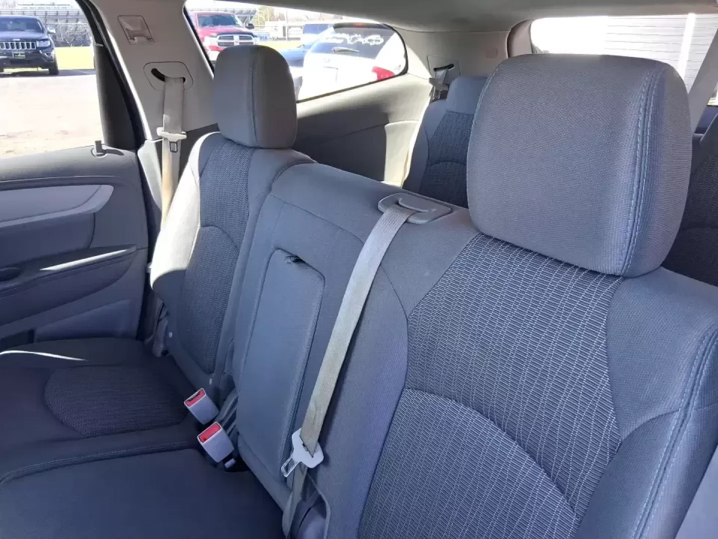 2016 Chevrolet Traverse LS (1GNKRFKDXGJ) with an 3.6L V-6 gasoline direct injection engine, 6A transmission, located at 401 Woodman Dr, Riverside, OH, 45431, (937) 908-9800, 39.760899, -84.123421 - Need one SUV that can handle school drop-offs, long commutes to Dayton, and weekend runs out toward John Bryan State Park without feeling cramped? This 2016 Chevrolet Traverse LS is built for real life-roomy seating for the whole crew, flexible cargo space for strollers or sports gear, and confident - Photo#9