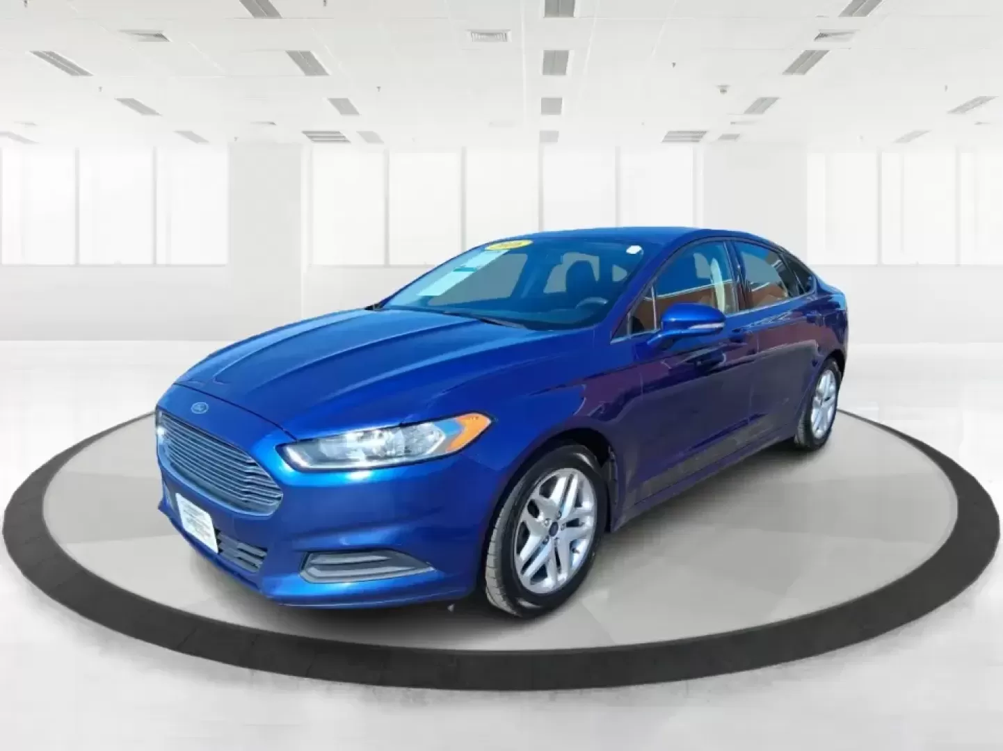 2016 Ford Fusion SE (1FA6P0H79G5) with an 2.5L L4 DOHC 16V engine, 6-Speed Automatic transmission, located at 401 Woodman Dr, Riverside, OH, 45431, (937) 908-9800, 39.760899, -84.123421 - Need a dependable sedan for the daily commute between Riverside and downtown Dayton, school drop-offs, or weekend runs out toward Wright-Patterson AFB and the National Museum of the U.S. Air Force? This 2016 Ford Fusion SE is built for real life-comfortable on longer stretches of I675, easy to park - Photo#8