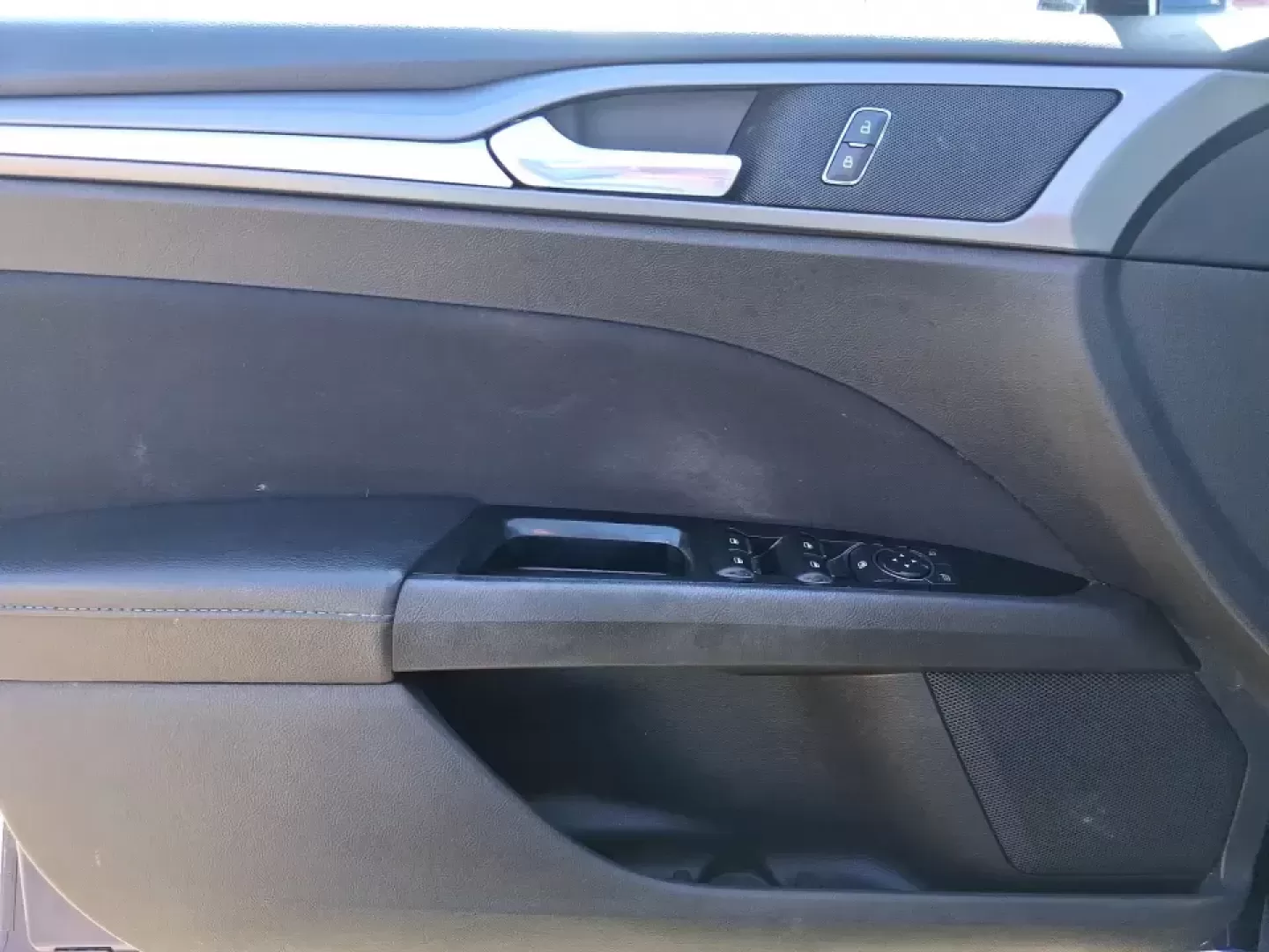 2016 Ford Fusion SE (1FA6P0H79G5) with an 2.5L L4 DOHC 16V engine, 6-Speed Automatic transmission, located at 401 Woodman Dr, Riverside, OH, 45431, (937) 908-9800, 39.760899, -84.123421 - Need a dependable sedan for the daily commute between Riverside and downtown Dayton, school drop-offs, or weekend runs out toward Wright-Patterson AFB and the National Museum of the U.S. Air Force? This 2016 Ford Fusion SE is built for real life-comfortable on longer stretches of I675, easy to park - Photo#19