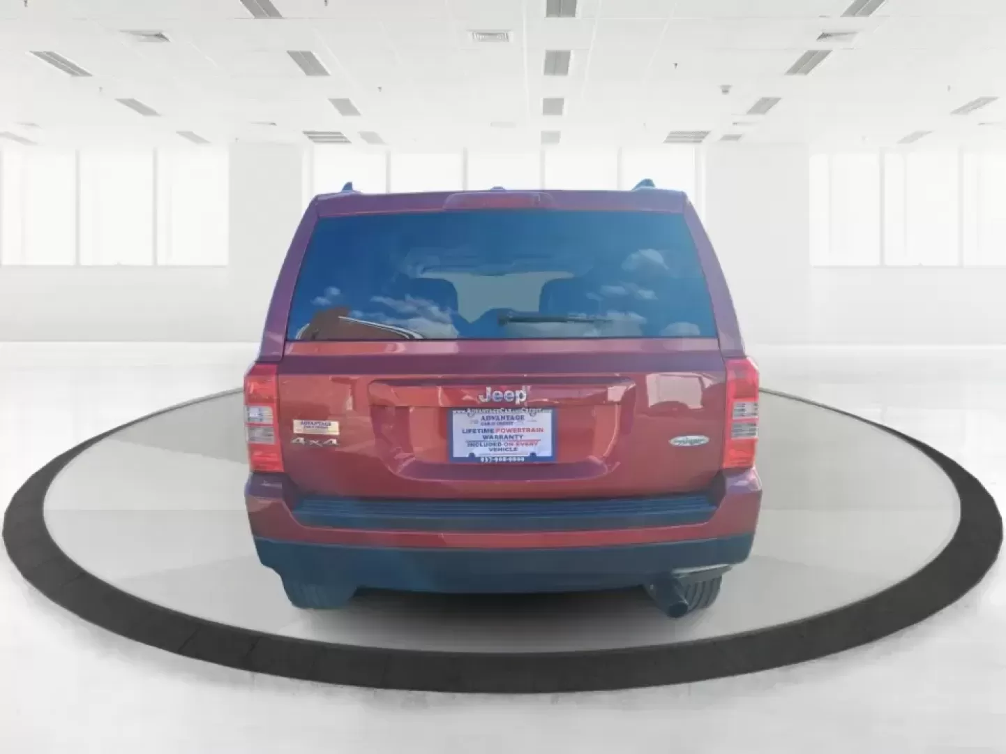 2015 Jeep Patriot Latitude 4WD (1C4NJRFB8FD) with an 2.4L L4 DOHC 16V engine, located at 1951 S Dayton Lakeview Rd., New Carlisle, OH, 45344, (937) 908-9800, 39.890999, -84.050255 - Weekend getaways to the Miami Valley, snowy commutes up I70, and everyday errands with room for friends and gear-this 2015 Jeep Patriot Latitude 4WD is built for drivers who want SUV versatility without giving up budget-friendly practicality. If your lifestyle includes hauling sports bags to practic - Photo#3