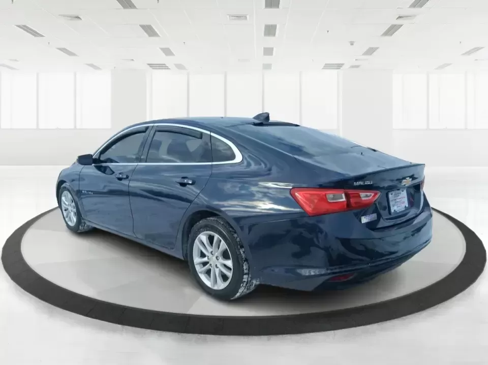 2018 Chevrolet Malibu LT (1G1ZD5STXJF) with an ECOTEC 1.5L I-4 gasoline direct injection engine, 6A transmission, located at 1230 East Main St, Xenia, OH, 45385, (937) 908-9800, 39.688026, -83.910172 - Need a dependable sedan that can handle the weekday commute, weekend errands, and the occasional I-75 road trip without draining your budget? This 2018 Chevrolet Malibu LT is built for real life in Troy-comfortable for long drives, efficient on regular unleaded, and roomy enough for growing families - Photo#4