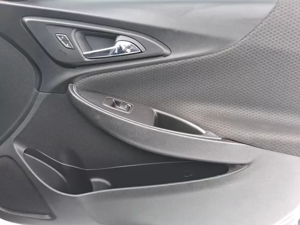 2018 Chevrolet Malibu LT (1G1ZD5STXJF) with an ECOTEC 1.5L I-4 gasoline direct injection engine, 6A transmission, located at 1230 East Main St, Xenia, OH, 45385, (937) 908-9800, 39.688026, -83.910172 - Need a dependable sedan that can handle the weekday commute, weekend errands, and the occasional I-75 road trip without draining your budget? This 2018 Chevrolet Malibu LT is built for real life in Troy-comfortable for long drives, efficient on regular unleaded, and roomy enough for growing families - Photo#21