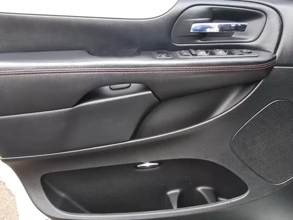 2019 Dodge Grand Caravan GT (2C4RDGEG1KR) with an Pentastar 3.6L V-6 DOHC engine, 6A transmission, located at 1951 S Dayton Lakeview Rd., New Carlisle, OH, 45344, (937) 908-9800, 39.890999, -84.050255 - Life gets busy fast-school drop-offs, grocery runs, weekend tournaments, and the occasional road trip to reset. This 2019 Dodge Grand Caravan GT is built for real-life schedules, giving growing families, rideshare-friendly commuters, and budget-conscious buyers the space and comfort of a well-equipp - Photo#19