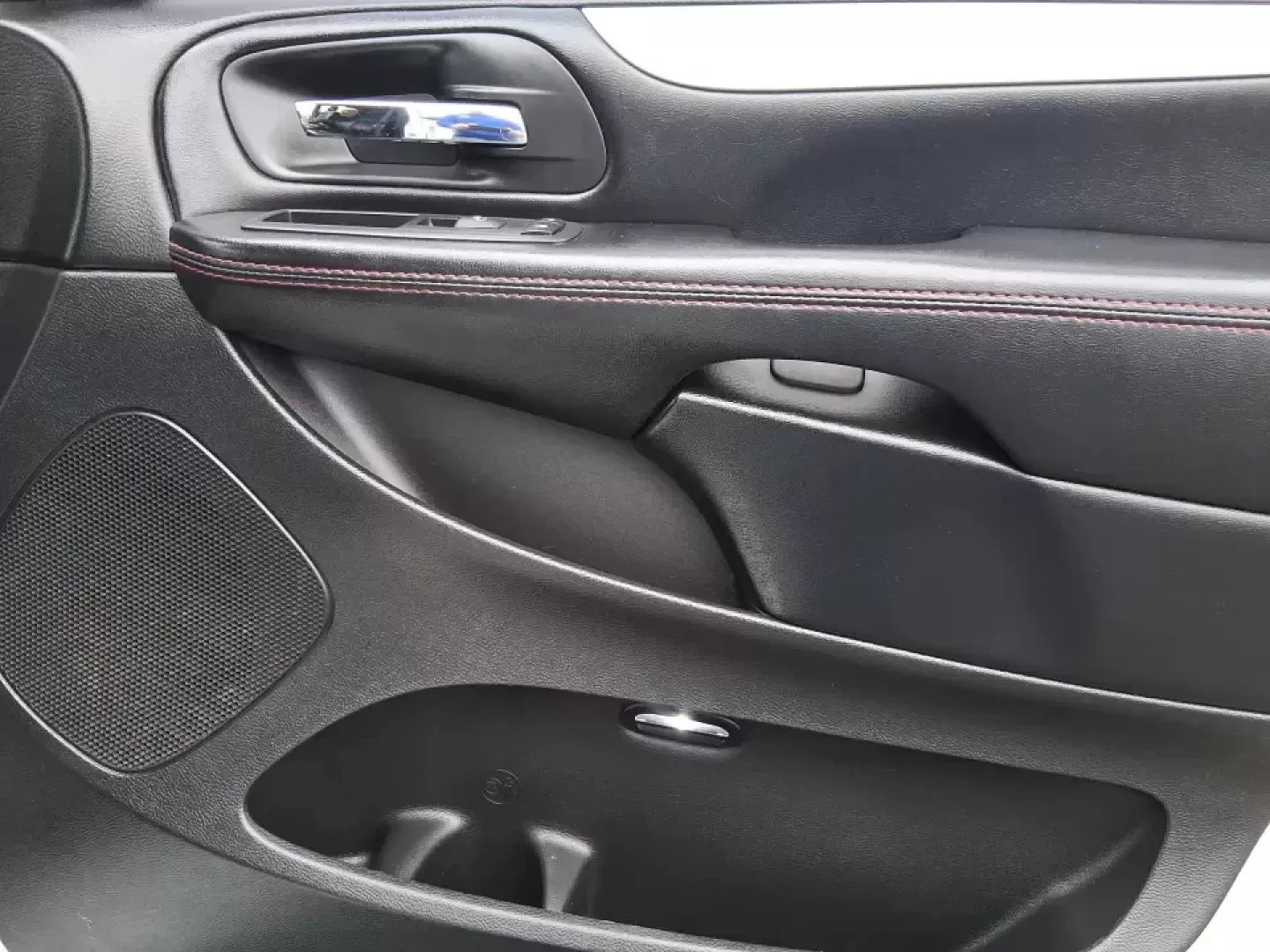 2019 Dodge Grand Caravan GT (2C4RDGEG1KR) with an Pentastar 3.6L V-6 DOHC engine, 6A transmission, located at 1951 S Dayton Lakeview Rd., New Carlisle, OH, 45344, (937) 908-9800, 39.890999, -84.050255 - Life gets busy fast-school drop-offs, grocery runs, weekend tournaments, and the occasional road trip to reset. This 2019 Dodge Grand Caravan GT is built for real-life schedules, giving growing families, rideshare-friendly commuters, and budget-conscious buyers the space and comfort of a well-equipp - Photo#20