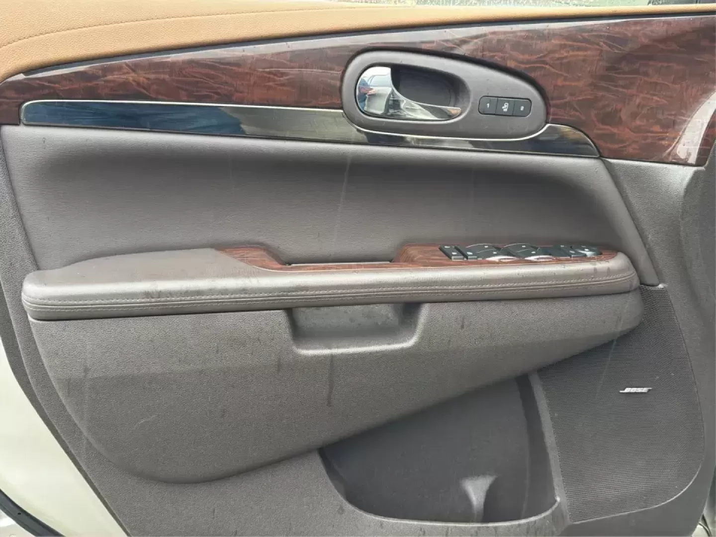 2016 Buick Enclave Leather (5GAKRBKD7GJ) with an 3.6L V-6 gasoline direct injection engine, 6-Speed Automatic Overdrive transmission, located at 401 Woodman Dr, Riverside, OH, 45431, (937) 908-9800, 39.760899, -84.123421 - Load up the family, cue the playlist, and point the hood toward I675 for a weekend at Carillon Historical Park or a quick run to The Greene-this 2016 Buick Enclave Leather is built for real-life Riverside routines and spontaneous road trips alike. With three-row versatility, a smooth V6, and comfort - Photo#19