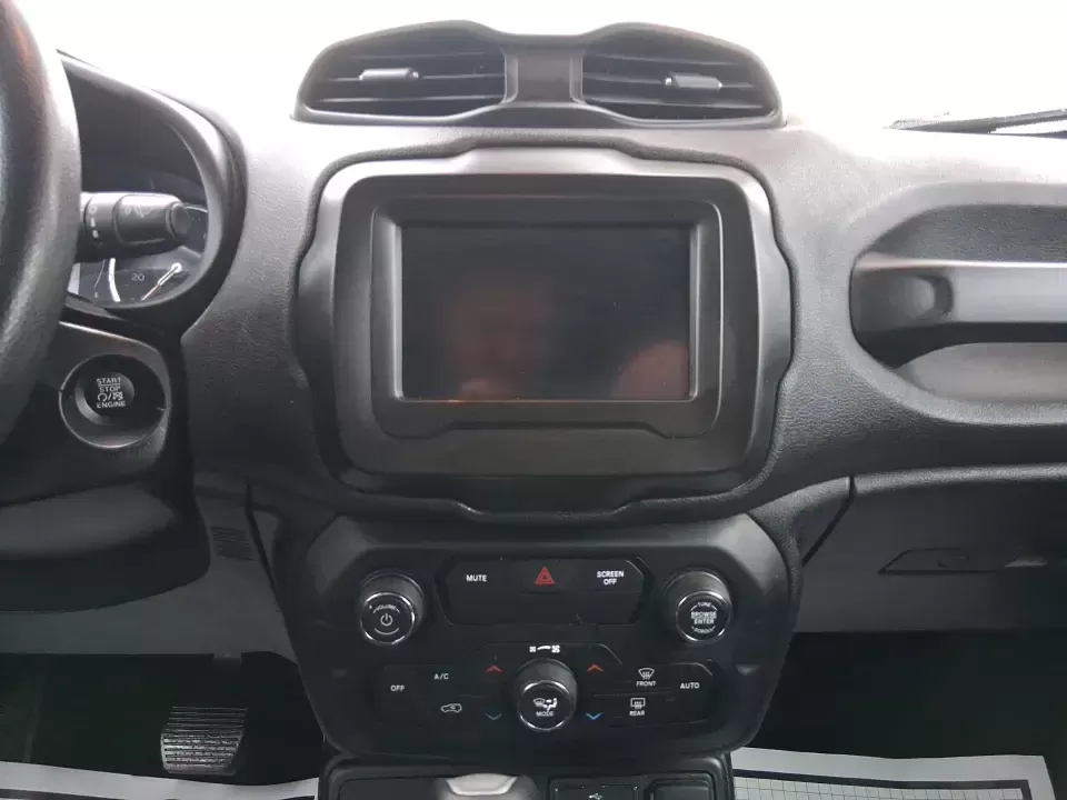 2018 Jeep Renegade Upland Edition 4x4 (ZACCJBAB1JP) with an Tigershark MultiAir 2.4L I-4 variable valve contro engine, 6M transmission, located at 4508 South Dixie Dr, Moraine, OH, 45439, (937) 908-9800, 39.689976, -84.218452 - Weekend getaways to John Bryan State Park, snowy commutes down US-35, or daily school-and-grocery runs around Xenia all get easier when you've got a compact SUV that's sized for city parking but ready for Ohio backroads. This 2018 Jeep Renegade Upland Edition 4x4 brings that go-anywhere, do-everythi - Photo#13