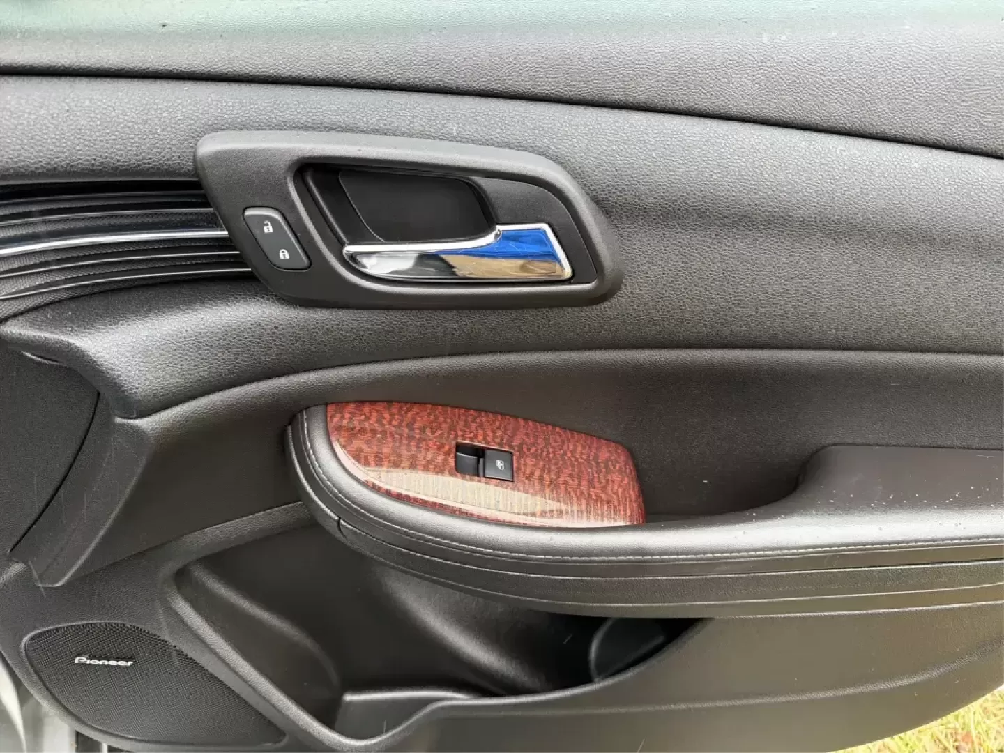 2013 Chevrolet Malibu 2LT (1G11E5SA7DF) with an ECOTEC 2.5L I-4 gasoline direct injection engine, 6-Speed Automatic transmission, located at 1099 N County Rd 25A , Troy, OH, 45373, (937) 908-9800, 40.057079, -84.212883 - Need a reliable commuter that's comfortable for I75 runs, errands around Troy, and the occasional weekend escape to Charleston Falls Preserve? This 2013 Chevrolet Malibu 2LT is the kind of practical, polished sedan that fits real life-easy to park downtown, smooth on longer drives, and roomy enough - Photo#20