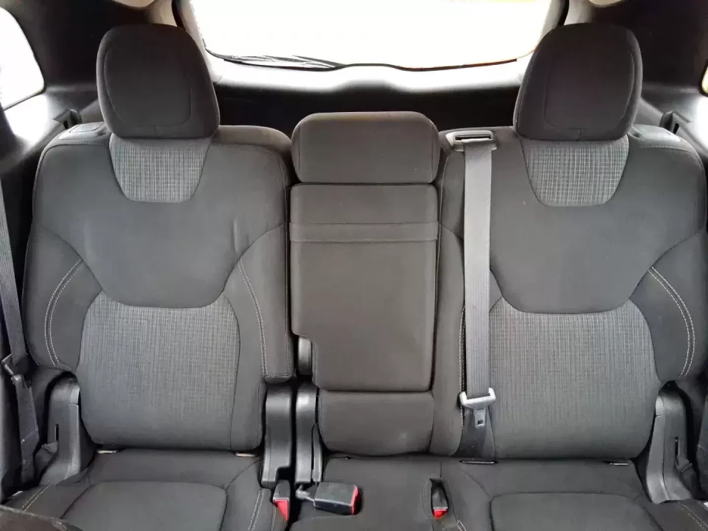 2015 Jeep Cherokee Latitude (1C4PJMCBXFW) with an 2.4L L4 DOHC 16V engine, 9-Speed Automatic transmission, located at 1230 East Main St, Xenia, OH, 45385, (937) 908-9800, 39.688026, -83.910172 - Weekend escapes to John Bryan State Park, snowy school runs, and everyday commuting up US35 feel a lot easier when you're driving a capable crossover that's comfortable, confident, and ready for Ohio weather. This 2015 Jeep Cherokee Latitude is a smart fit for busy families in Beavercreek, professio - Photo#14