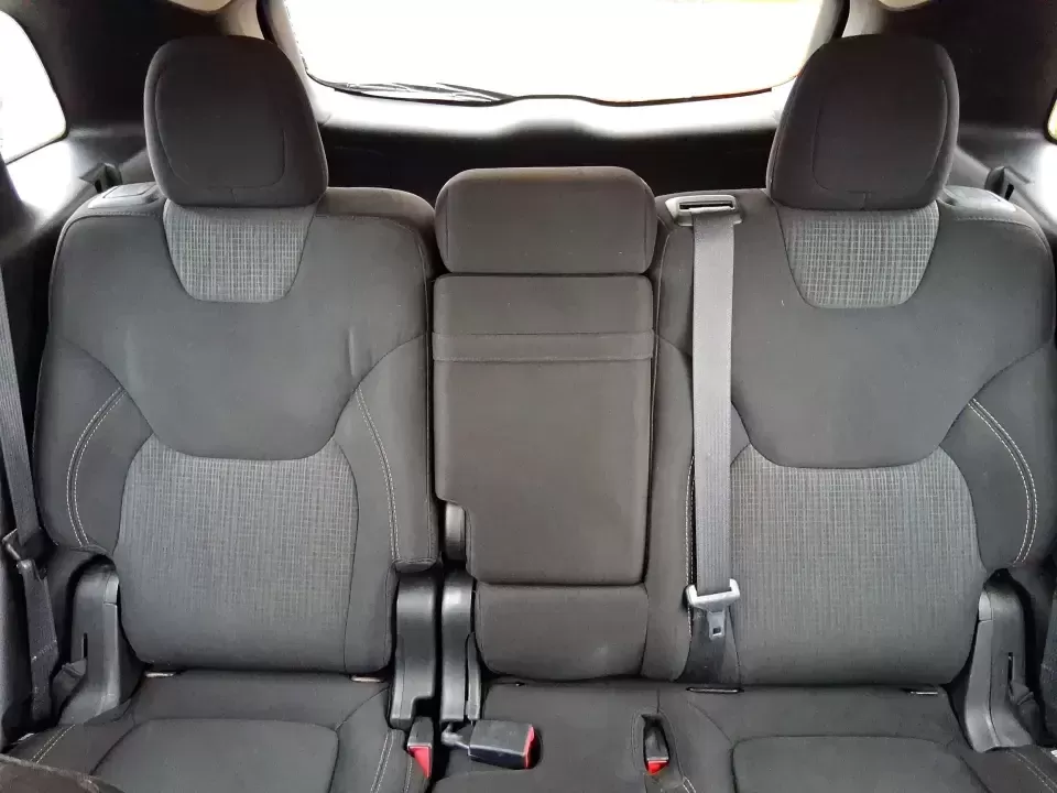 2015 Jeep Cherokee Latitude (1C4PJMCBXFW) with an 2.4L L4 DOHC 16V engine, 9-Speed Automatic transmission, located at 1230 East Main St, Xenia, OH, 45385, (937) 908-9800, 39.688026, -83.910172 - Weekend escapes to John Bryan State Park, snowy school runs, and everyday commuting up US35 feel a lot easier when you're driving a capable crossover that's comfortable, confident, and ready for Ohio weather. This 2015 Jeep Cherokee Latitude is a smart fit for busy families in Beavercreek, professio - Photo#14