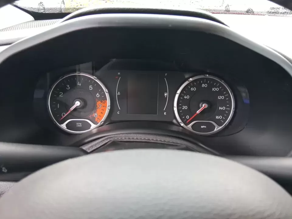 2016 Jeep Renegade Latitude (ZACCJBBT1GP) with an 2.4L L4 DOHC 16V engine, 6M transmission, located at 1184 Kauffman Ave, Fairborn, OH, 45324, (937) 908-9800, 39.807072, -84.030914 - Picture your next Ohio weekend: a quick commute from Fairborn to Wright-Patterson AFB during the week, then a spontaneous road trip to Yellow Springs or an afternoon exploring the trails near John Bryan State Park when the weather's perfect. This 2016 Jeep Renegade Latitude in bold Colorado Red is b - Photo#15