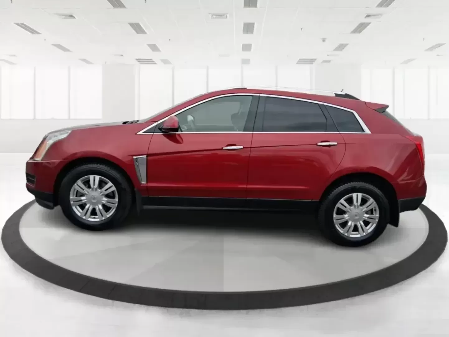 2013 Cadillac SRX Luxury Collection (3GYFNGE3XDS) with an 3.6L V-6 gasoline direct injection engine, 6-Speed Automatic transmission, located at 1230 East Main St, Xenia, OH, 45385, (937) 908-9800, 39.688026, -83.910172 - Make every day feel a little more first-class-whether you're commuting from Xenia to Beavercreek, planning a family run to the Greene County Fairgrounds, or loading up for a weekend getaway through Clifton Gorge. This 2013 Cadillac SRX Luxury Collection is the kind of SUV that fits real life: comfor - Photo#4