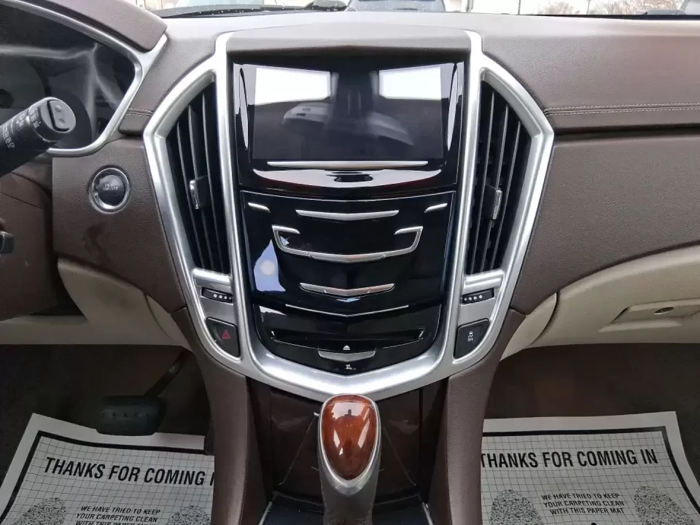 2013 Cadillac SRX Luxury Collection (3GYFNGE3XDS) with an 3.6L V-6 gasoline direct injection engine, 6-Speed Automatic transmission, located at 1230 East Main St, Xenia, OH, 45385, (937) 908-9800, 39.688026, -83.910172 - Make every day feel a little more first-class-whether you're commuting from Xenia to Beavercreek, planning a family run to the Greene County Fairgrounds, or loading up for a weekend getaway through Clifton Gorge. This 2013 Cadillac SRX Luxury Collection is the kind of SUV that fits real life: comfor - Photo#12