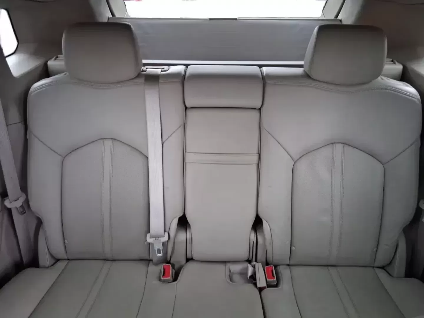 2013 Cadillac SRX Luxury Collection (3GYFNGE3XDS) with an 3.6L V-6 gasoline direct injection engine, 6-Speed Automatic transmission, located at 1230 East Main St, Xenia, OH, 45385, (937) 908-9800, 39.688026, -83.910172 - Make every day feel a little more first-class-whether you're commuting from Xenia to Beavercreek, planning a family run to the Greene County Fairgrounds, or loading up for a weekend getaway through Clifton Gorge. This 2013 Cadillac SRX Luxury Collection is the kind of SUV that fits real life: comfor - Photo#13