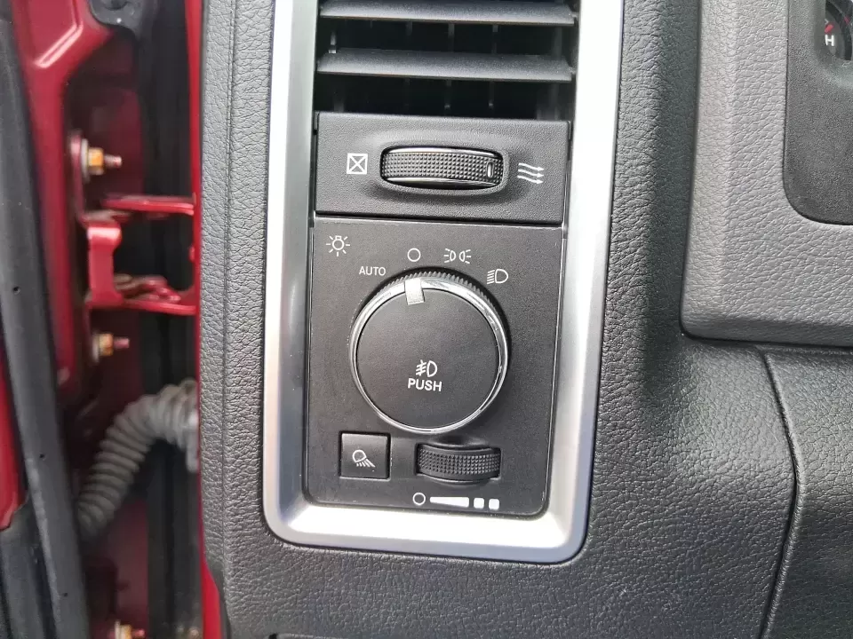 2013 Ram 1500 Big Horn (1C6RR7LT6DS) with an HEMI 5.7L V-8 variable valve control engine, 6-Speed Automatic transmission, located at 880 E. National Road, Vandalia, OH, 45377, (937) 908-9800, 39.891918, -84.183594 - Need a truck that can handle weekday work runs and still feel ready for a spontaneous weekend escape? This Flame Red Clearcoat 2013 Ram 1500 Big Horn Crew Cab is built for real-life Ohio driving-hauling, towing, commuting, and road-tripping with the comfort your passengers will appreciate and the ca - Photo#16