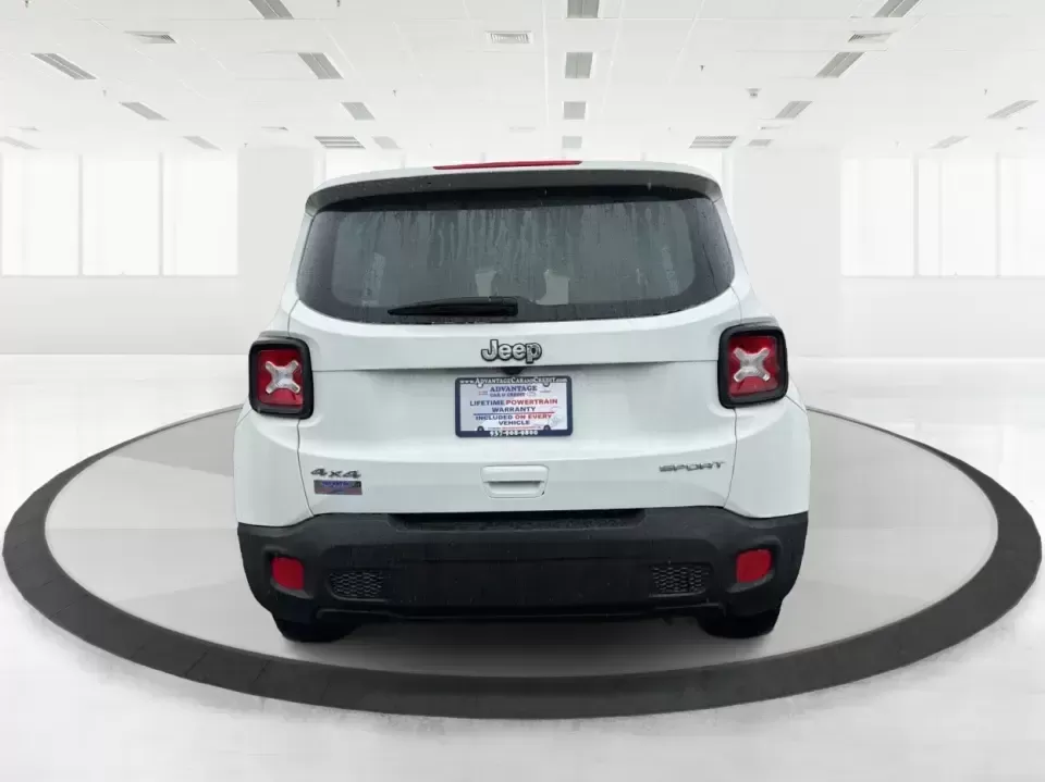 2018 Jeep Renegade Sport 4x4 (ZACCJBAB5JP) with an 2.4L L4 DOHC 16V engine, 6M transmission, located at 880 E. National Road, Vandalia, OH, 45377, (937) 908-9800, 39.891918, -84.183594 - Ready for weekend adventures at Englewood MetroPark, snowy commutes up I75, or a spontaneous road trip down U.S. Route 40? This 2018 Jeep Renegade Sport 4x4 is the kind of compact SUV that fits real life in Vandalia, OH-easy to park around town, confident when the weather turns, and versatile enough - Photo#3