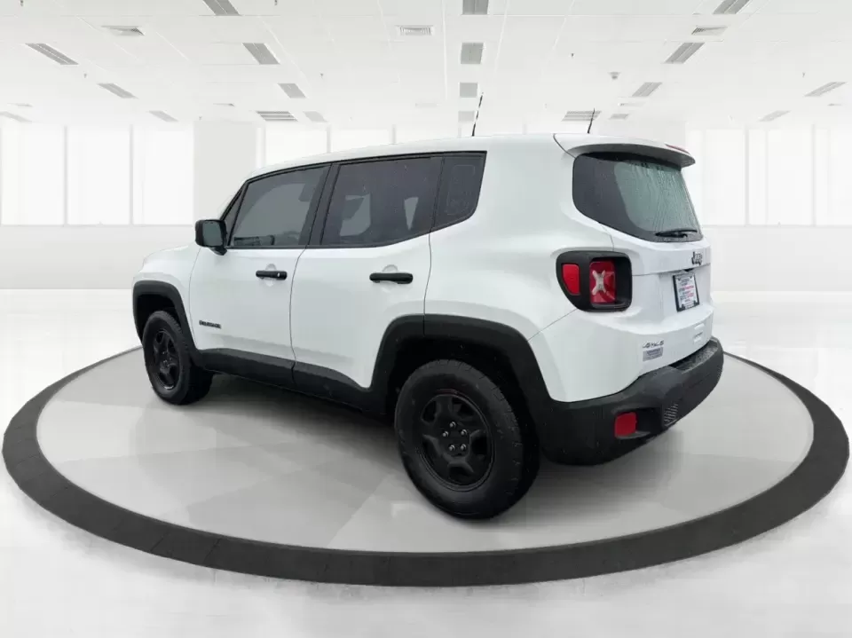 2018 Jeep Renegade Sport 4x4 (ZACCJBAB5JP) with an 2.4L L4 DOHC 16V engine, 6M transmission, located at 880 E. National Road, Vandalia, OH, 45377, (937) 908-9800, 39.891918, -84.183594 - Ready for weekend adventures at Englewood MetroPark, snowy commutes up I75, or a spontaneous road trip down U.S. Route 40? This 2018 Jeep Renegade Sport 4x4 is the kind of compact SUV that fits real life in Vandalia, OH-easy to park around town, confident when the weather turns, and versatile enough - Photo#4