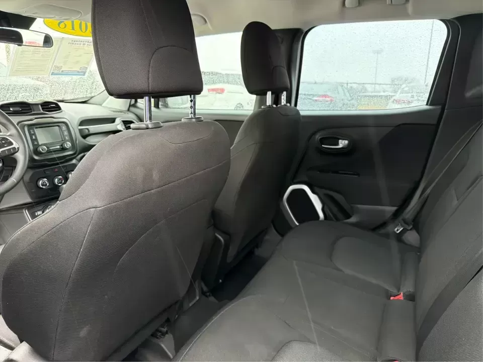 2018 Jeep Renegade Sport 4x4 (ZACCJBAB5JP) with an 2.4L L4 DOHC 16V engine, 6M transmission, located at 880 E. National Road, Vandalia, OH, 45377, (937) 908-9800, 39.891918, -84.183594 - Ready for weekend adventures at Englewood MetroPark, snowy commutes up I75, or a spontaneous road trip down U.S. Route 40? This 2018 Jeep Renegade Sport 4x4 is the kind of compact SUV that fits real life in Vandalia, OH-easy to park around town, confident when the weather turns, and versatile enough - Photo#10