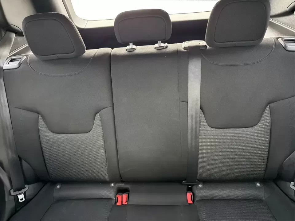 2018 Jeep Renegade Sport 4x4 (ZACCJBAB5JP) with an 2.4L L4 DOHC 16V engine, 6M transmission, located at 880 E. National Road, Vandalia, OH, 45377, (937) 908-9800, 39.891918, -84.183594 - Ready for weekend adventures at Englewood MetroPark, snowy commutes up I75, or a spontaneous road trip down U.S. Route 40? This 2018 Jeep Renegade Sport 4x4 is the kind of compact SUV that fits real life in Vandalia, OH-easy to park around town, confident when the weather turns, and versatile enough - Photo#14