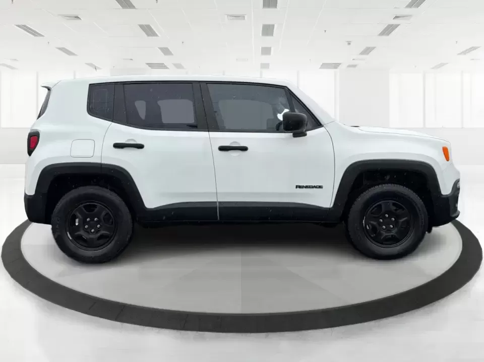 2018 Jeep Renegade Sport 4x4 (ZACCJBAB5JP) with an 2.4L L4 DOHC 16V engine, 6M transmission, located at 4508 South Dixie Dr, Moraine, OH, 45439, (937) 908-9800, 39.689976, -84.218452 - Ready for weekend adventures at Englewood MetroPark, snowy commutes up I75, or a spontaneous road trip down U.S. Route 40? This 2018 Jeep Renegade Sport 4x4 is the kind of compact SUV that fits real life in Vandalia, OH-easy to park around town, confident when the weather turns, and versatile enough - Photo#1