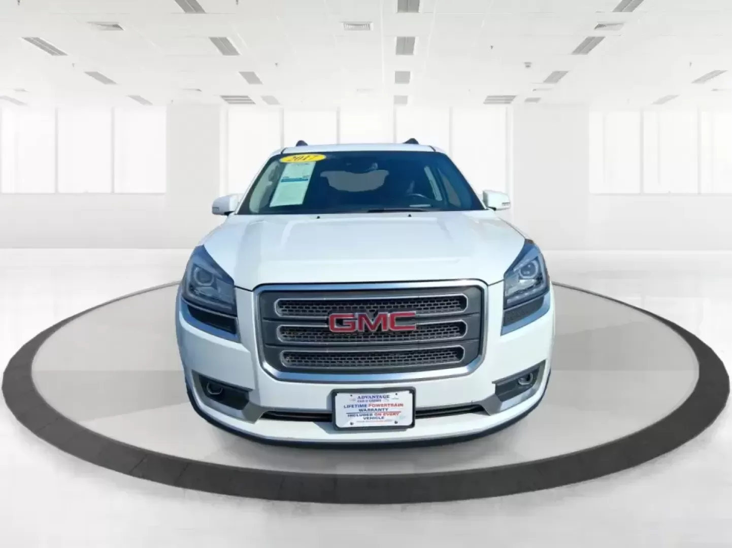 2017 GMC Acadia Base (1GKKVSKD1HJ) with an 3.6L V6 DOHC 24V engine, 6A transmission, located at 1951 S Dayton Lakeview Rd., New Carlisle, OH, 45344, (937) 908-9800, 39.890999, -84.050255 - Load up the family, point the hood toward I70, and make every mile feel easy in this 2017 GMC Acadia-an SUV that's built for real life in and around New Carlisle, Ohio. Whether you're doing school drop-offs, commuting toward Dayton, or planning a weekend run to Buck Creek State Park, this Acadia giv - Photo#7