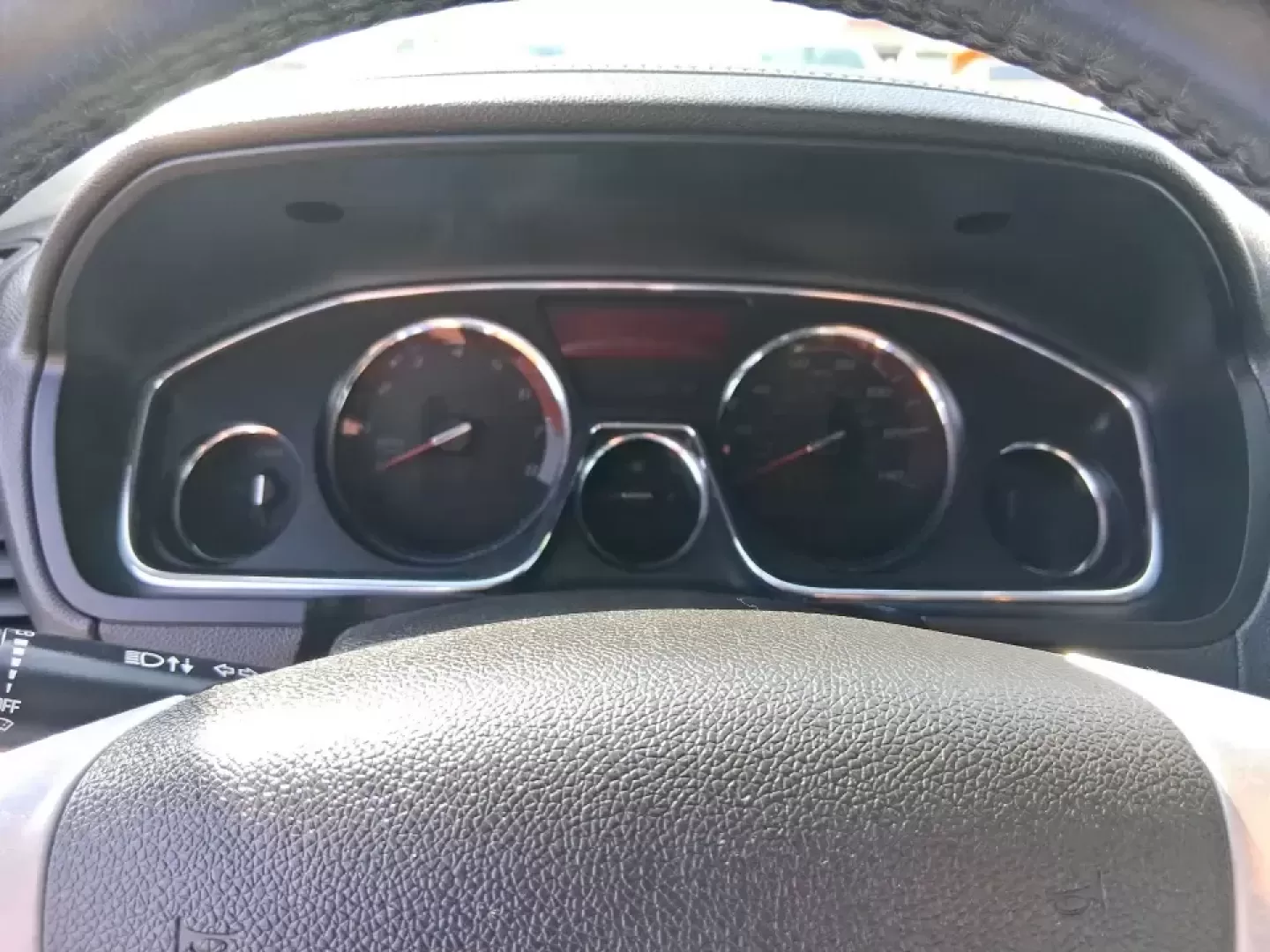 2017 GMC Acadia Base (1GKKVSKD1HJ) with an 3.6L V6 DOHC 24V engine, 6A transmission, located at 1951 S Dayton Lakeview Rd., New Carlisle, OH, 45344, (937) 908-9800, 39.890999, -84.050255 - Load up the family, point the hood toward I70, and make every mile feel easy in this 2017 GMC Acadia-an SUV that's built for real life in and around New Carlisle, Ohio. Whether you're doing school drop-offs, commuting toward Dayton, or planning a weekend run to Buck Creek State Park, this Acadia giv - Photo#15