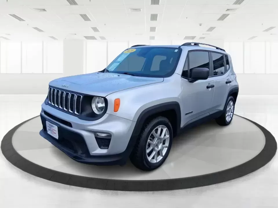 2020 Jeep Renegade Sport FWD (ZACNJAAB1LP) with an 2.4L L4 DOHC 16V engine, 9A transmission, located at 1951 S Dayton Lakeview Rd., New Carlisle, OH, 45344, (937) 908-9800, 39.890999, -84.050255 - Picture your next weekend: you're cruising from New Carlisle to Springfield for errands, then heading back on I70 with the cargo area packed for a family cookout at George Rogers Clark Park. If you need a compact SUV that's easy to park, comfortable for daily commuting, and ready for spontaneous roa - Photo#7