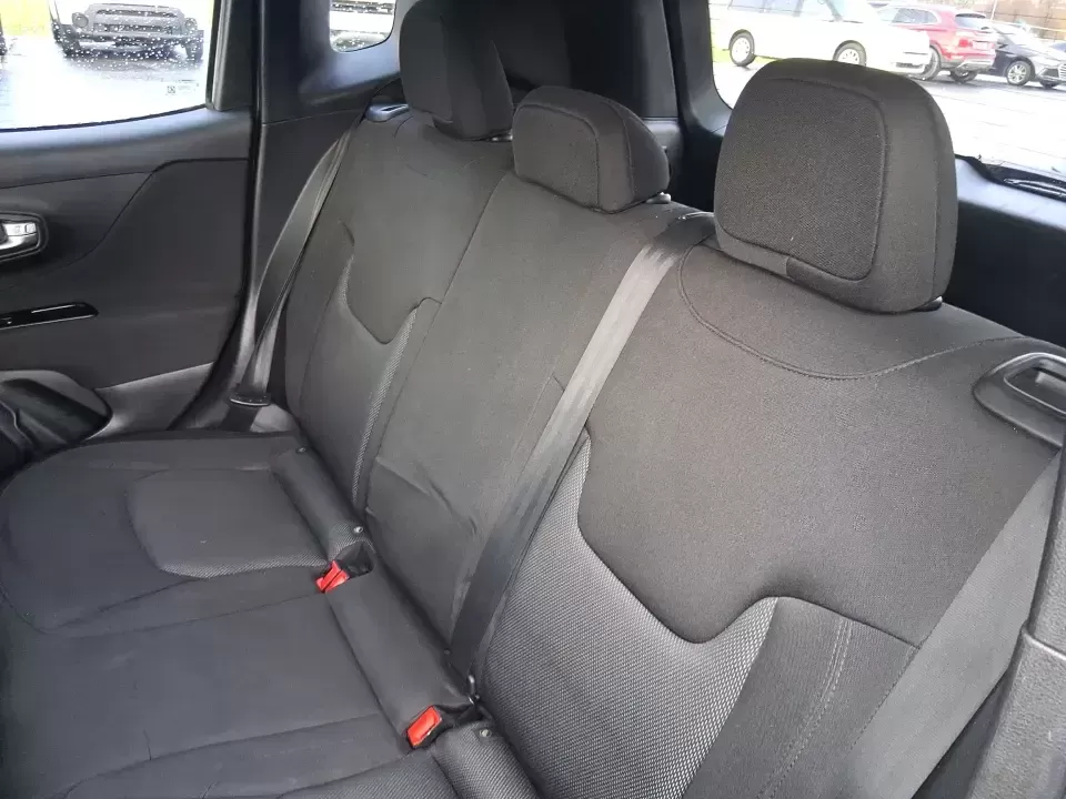 2020 Jeep Renegade Sport FWD (ZACNJAAB1LP) with an 2.4L L4 DOHC 16V engine, 9A transmission, located at 1951 S Dayton Lakeview Rd., New Carlisle, OH, 45344, (937) 908-9800, 39.890999, -84.050255 - Picture your next weekend: you're cruising from New Carlisle to Springfield for errands, then heading back on I70 with the cargo area packed for a family cookout at George Rogers Clark Park. If you need a compact SUV that's easy to park, comfortable for daily commuting, and ready for spontaneous roa - Photo#9