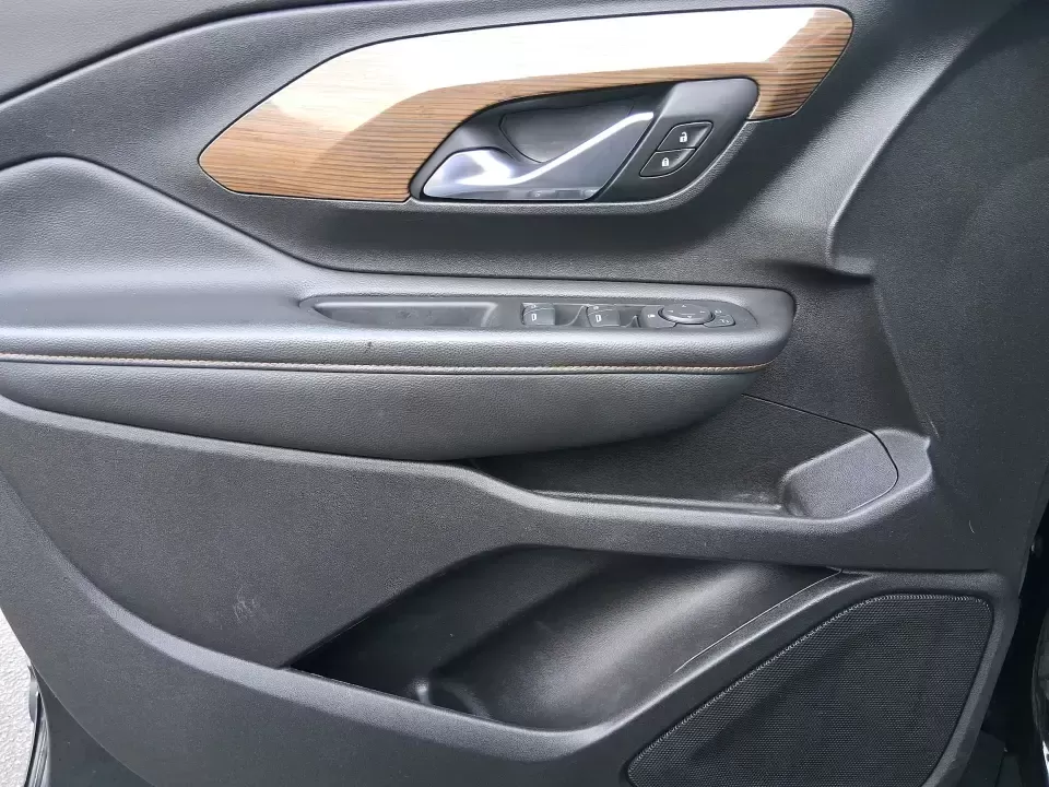 2018 GMC Terrain SLE (3GKALMEV9JL) with an 1.4L L4 DOHC 16V TURBO engine, 6A transmission, located at 880 E. National Road, Vandalia, OH, 45377, (937) 908-9800, 39.891918, -84.183594 - Ready for a commute that feels easier, a weekend that packs more adventure, and a family schedule that runs smoother? This 2018 GMC Terrain SLE is the kind of compact SUV that fits real life in Piqua-whether you're heading down I75 for work, running errands along N County Rd 25A, or loading up for a - Photo#20