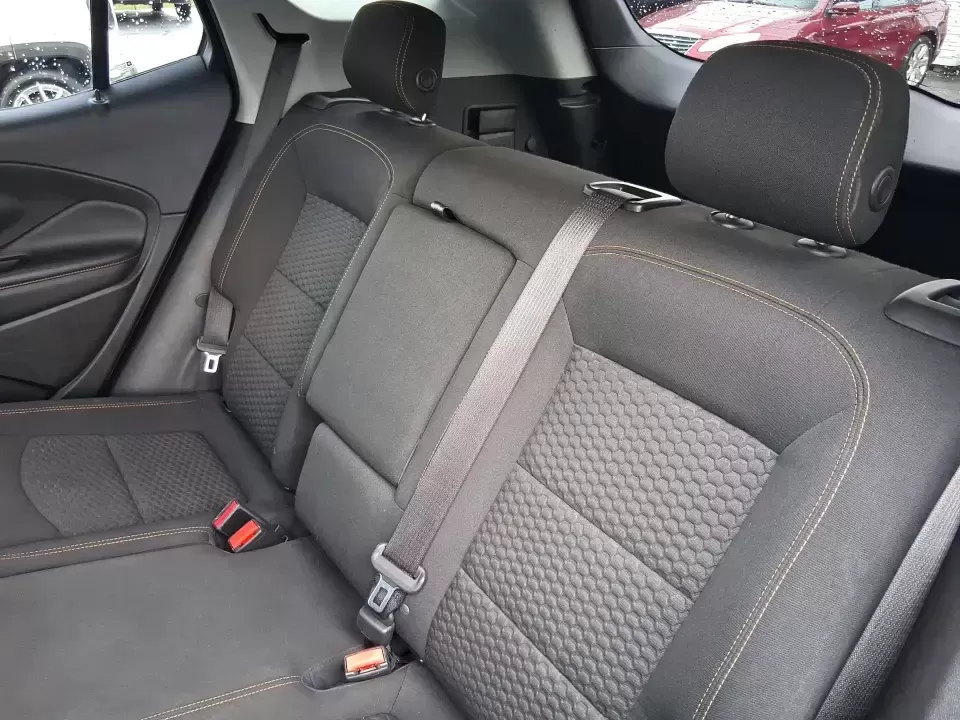 2018 GMC Terrain SLE (3GKALMEV9JL) with an 1.4L L4 DOHC 16V TURBO engine, 6A transmission, located at 401 Woodman Dr, Riverside, OH, 45431, (937) 908-9800, 39.760899, -84.123421 - Ready for a commute that feels easier, a weekend that packs more adventure, and a family schedule that runs smoother? This 2018 GMC Terrain SLE is the kind of compact SUV that fits real life in Piqua-whether you're heading down I75 for work, running errands along N County Rd 25A, or loading up for a - Photo#10