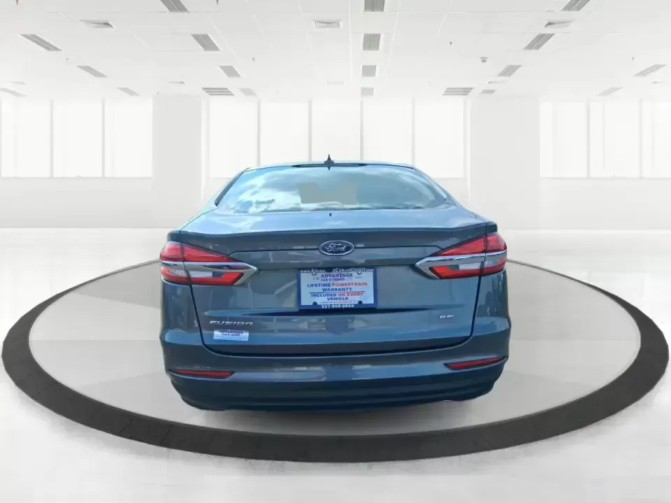 2019 Ford Fusion SE (3FA6P0H74KR) with an 2.5L L4 DOHC 16V engine, 6A transmission, located at 401 Woodman Dr, Riverside, OH, 45431, (937) 908-9800, 39.760899, -84.123421 - Need a reliable commuter sedan that can handle the daily grind from Riverside to Downtown Dayton, plus weekend runs to The Greene or a quick getaway to Carillon Historical Park? This 2019 Ford Fusion SE is built for real life-comfortable for long commutes, efficient on regular unleaded, and packed w - Photo#3