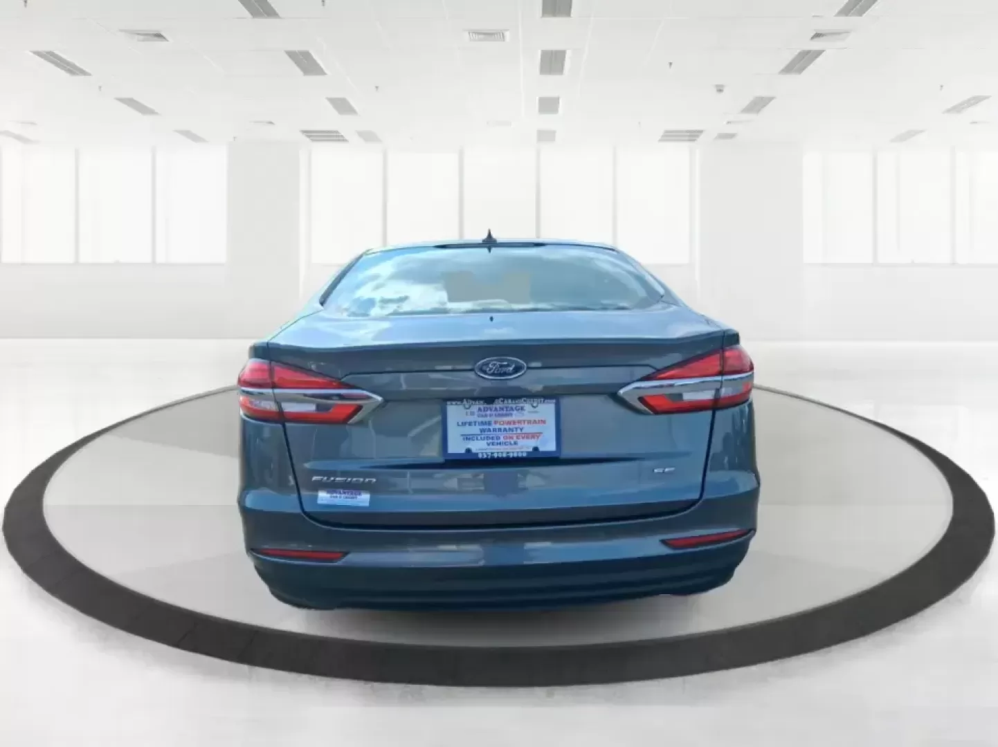 2019 Ford Fusion SE (3FA6P0H74KR) with an 2.5L L4 DOHC 16V engine, 6A transmission, located at 4508 South Dixie Dr, Moraine, OH, 45439, (937) 908-9800, 39.689976, -84.218452 - Need a reliable commuter sedan that can handle the daily grind from Riverside to Downtown Dayton, plus weekend runs to The Greene or a quick getaway to Carillon Historical Park? This 2019 Ford Fusion SE is built for real life-comfortable for long commutes, efficient on regular unleaded, and packed w - Photo#3