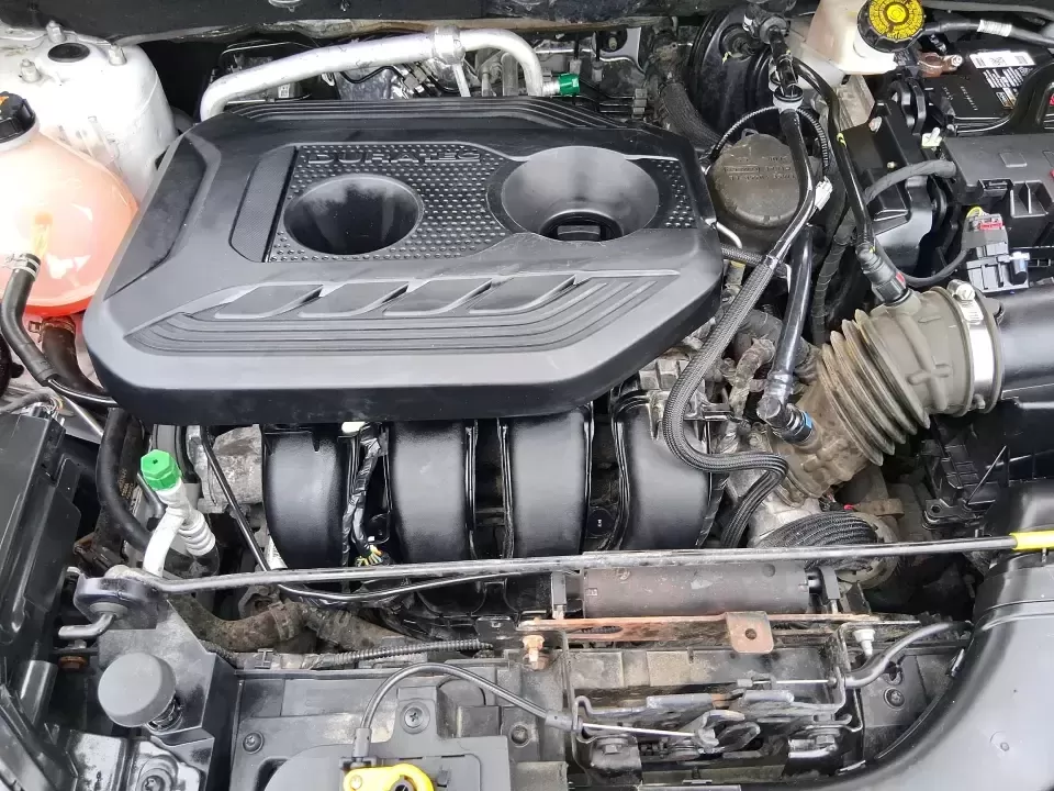 2019 Ford EcoSport SE (MAJ6S3GL7KC) with an 2L I-4 gasoline direct injection engine, 6A transmission, located at 1230 East Main St, Xenia, OH, 45385, (937) 908-9800, 39.688026, -83.910172 - Weekend getaways to Caesar Creek, daily commutes down US35, and quick errands around Greene County feel easier in a compact SUV that's sized for real life. This **2019 Ford EcoSport SE** is the kind of do-it-all crossover that fits tight parking spots in downtown Xenia, still has room for groceries - Photo#10