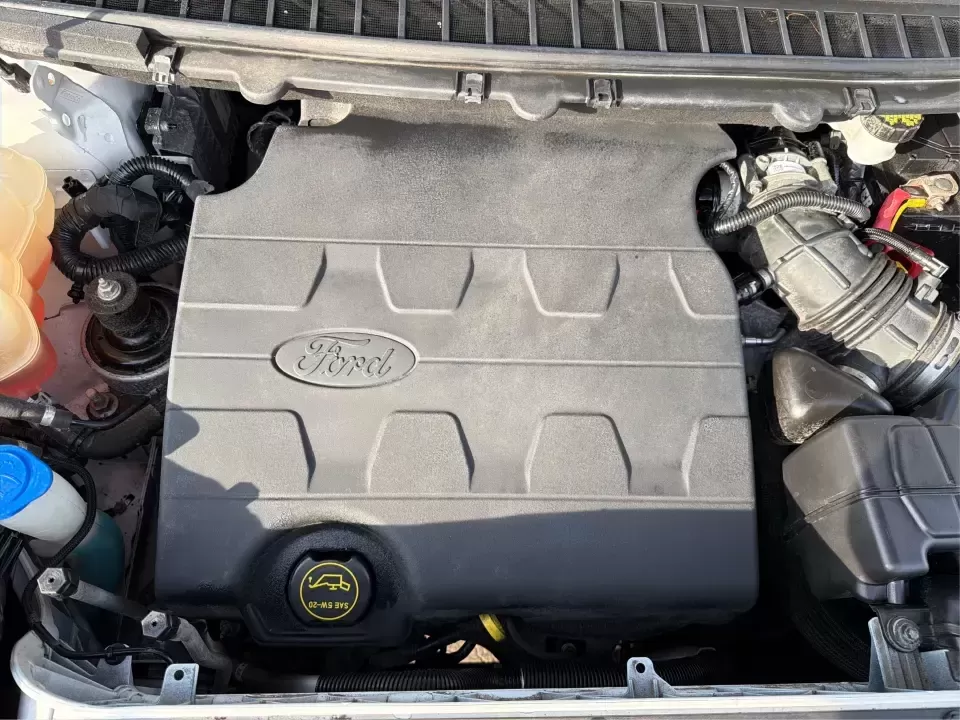 2017 Ford Edge Titanium (2FMPK4K87HB) with an 3.5L V6 DOHC 24V engine, 6A transmission, located at 401 Woodman Dr, Riverside, OH, 45431, (937) 908-9800, 39.760899, -84.123421 - Pack up the family, load the cargo area, and point the hood toward your next weekend getaway-this 2017 Ford Edge Titanium is the kind of SUV that makes everyday life in Xenia easier and road trips across Ohio more comfortable. With confident AWD capability, a strong 3.5L V6, and premium Titanium ame - Photo#11
