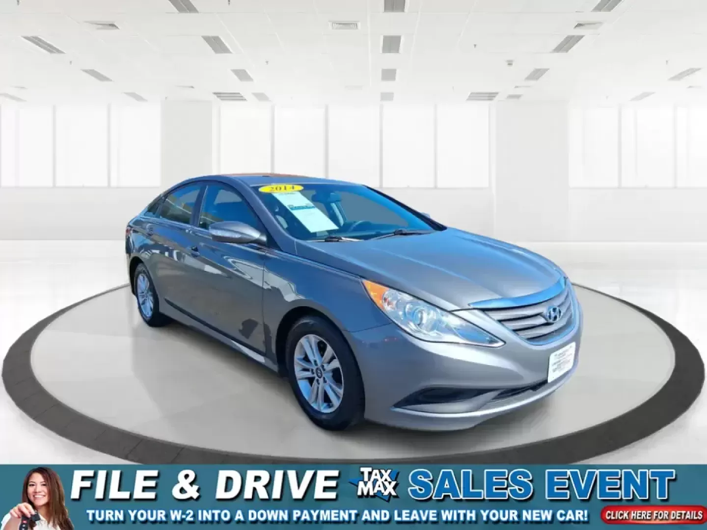 2014 Hyundai Sonata GLS (5NPEB4AC3EH) with an 2.4L I-4 gasoline direct injection engine, 6-Speed Automatic transmission, located at 1951 S Dayton Lakeview Rd., New Carlisle, OH, 45344, (937) 908-9800, 39.890999, -84.050255 - Need a dependable sedan for the daily drive to Wright-Patterson AFB, a comfortable commuter for I675 and Route 35, or an easygoing road-trip partner for weekends at Carillon Historical Park or the National Museum of the U.S. Air Force? This 2014 Hyundai Sonata GLS is built for real life in the Miami - Photo#0