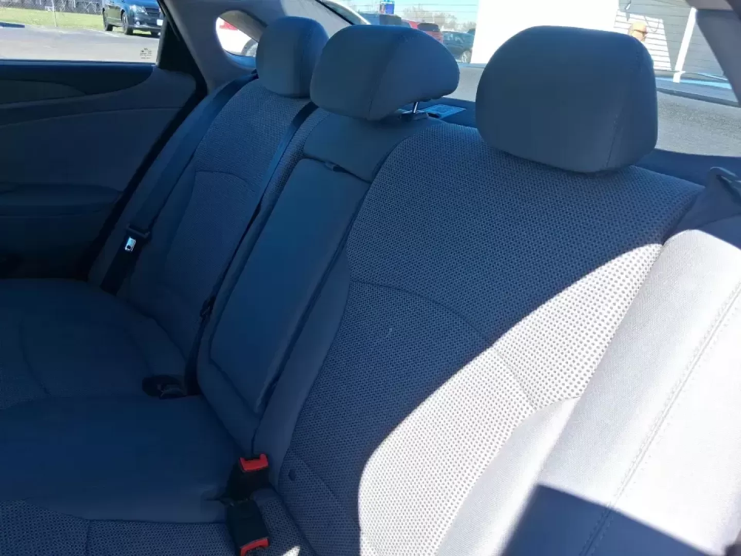 2014 Hyundai Sonata GLS (5NPEB4AC3EH) with an 2.4L I-4 gasoline direct injection engine, 6-Speed Automatic transmission, located at 1951 S Dayton Lakeview Rd., New Carlisle, OH, 45344, (937) 908-9800, 39.890999, -84.050255 - Need a dependable sedan for the daily drive to Wright-Patterson AFB, a comfortable commuter for I675 and Route 35, or an easygoing road-trip partner for weekends at Carillon Historical Park or the National Museum of the U.S. Air Force? This 2014 Hyundai Sonata GLS is built for real life in the Miami - Photo#10