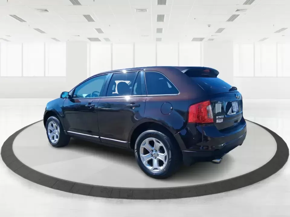 2014 Ford Edge SEL (2FMDK4JC8EB) with an 3.5L V-6 DOHC engine, 6-Speed Automatic transmission, located at 1184 Kauffman Ave, Fairborn, OH, 45324, (937) 908-9800, 39.807072, -84.030914 - Pack up the kids, load the groceries, or point the nose toward a weekend getaway-this 2014 Ford Edge SEL is the kind of SUV that fits real life in Fairborn. With confident all-weather capability and a comfortable, feature-rich cabin, it's ideal for commuters running I-675, families shuttling between - Photo#3