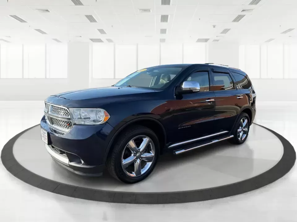 2013 Dodge Durango Citadel (1C4SDJET6DC) with an 5.7L V8 OHV 16V engine, 5-Speed Automatic transmission, located at 1951 S Dayton Lakeview Rd., New Carlisle, OH, 45344, (937) 908-9800, 39.890999, -84.050255 - Need one SUV that can handle school drop-offs, I-75 commutes, and a loaded-up weekend trip to Indian Lake or a tailgate in Dayton-without giving up comfort or capability? This 2013 Dodge Durango Citadel in True Blue Pearlcoat is built for real-life Ohio driving, with confident 4WD/AWD traction, V8 p - Photo#8