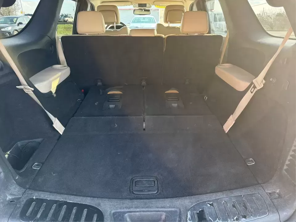 2013 Dodge Durango Citadel (1C4SDJET6DC) with an 5.7L V8 OHV 16V engine, 5-Speed Automatic transmission, located at 1951 S Dayton Lakeview Rd., New Carlisle, OH, 45344, (937) 908-9800, 39.890999, -84.050255 - Need one SUV that can handle school drop-offs, I-75 commutes, and a loaded-up weekend trip to Indian Lake or a tailgate in Dayton-without giving up comfort or capability? This 2013 Dodge Durango Citadel in True Blue Pearlcoat is built for real-life Ohio driving, with confident 4WD/AWD traction, V8 p - Photo#12