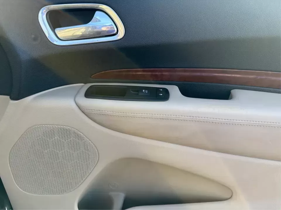 2013 Dodge Durango Citadel (1C4SDJET6DC) with an 5.7L V8 OHV 16V engine, 5-Speed Automatic transmission, located at 1951 S Dayton Lakeview Rd., New Carlisle, OH, 45344, (937) 908-9800, 39.890999, -84.050255 - Need one SUV that can handle school drop-offs, I-75 commutes, and a loaded-up weekend trip to Indian Lake or a tailgate in Dayton-without giving up comfort or capability? This 2013 Dodge Durango Citadel in True Blue Pearlcoat is built for real-life Ohio driving, with confident 4WD/AWD traction, V8 p - Photo#20