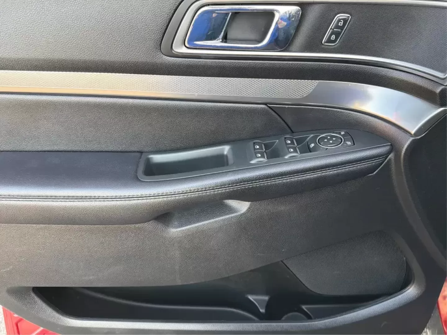 2018 Ford Explorer XLT (1FM5K8D87JG) with an EcoBoost 2.3L I-4 gasoline direct injection engine, 6A transmission, located at 1230 East Main St, Xenia, OH, 45385, (937) 908-9800, 39.688026, -83.910172 - Whether you're hauling the family to practice, commuting up I-75, or packing up for a weekend at Indian Lake, this 2018 Ford Explorer XLT is built for real-life Ohio schedules. With confident 4WD/AWD traction, three-row flexibility, and turbocharged EcoBoost power, it's a smart SUV for drivers who w - Photo#19